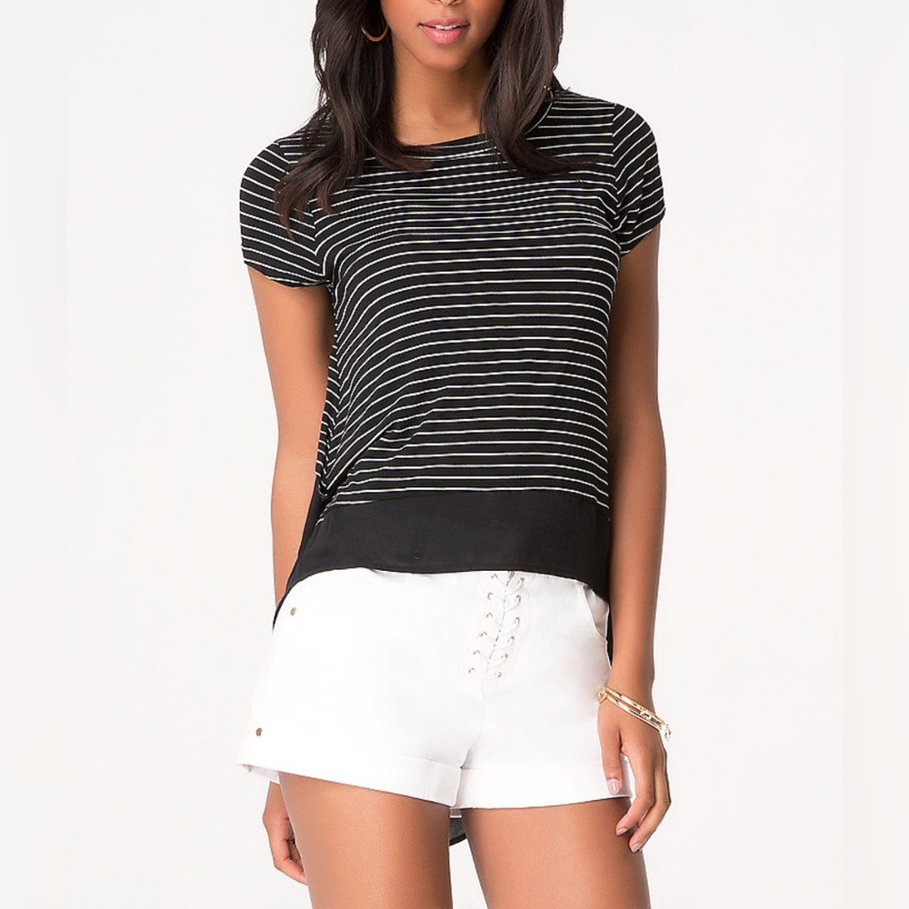 BEBE NEW Contrast Stripe Hi-Lo Top Size L